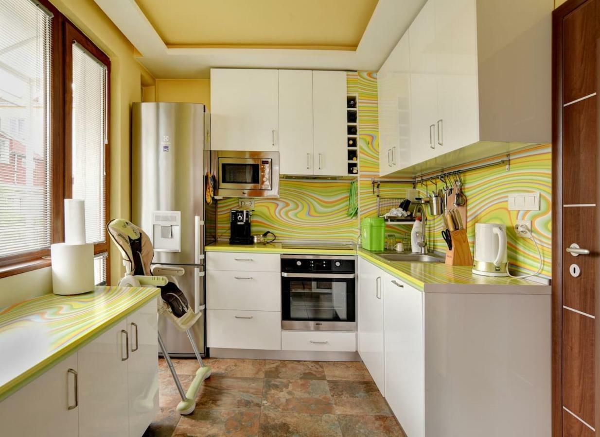 Spacious And Stylish Apartment In The Heart Of Sofia Plus Parking Εξωτερικό φωτογραφία