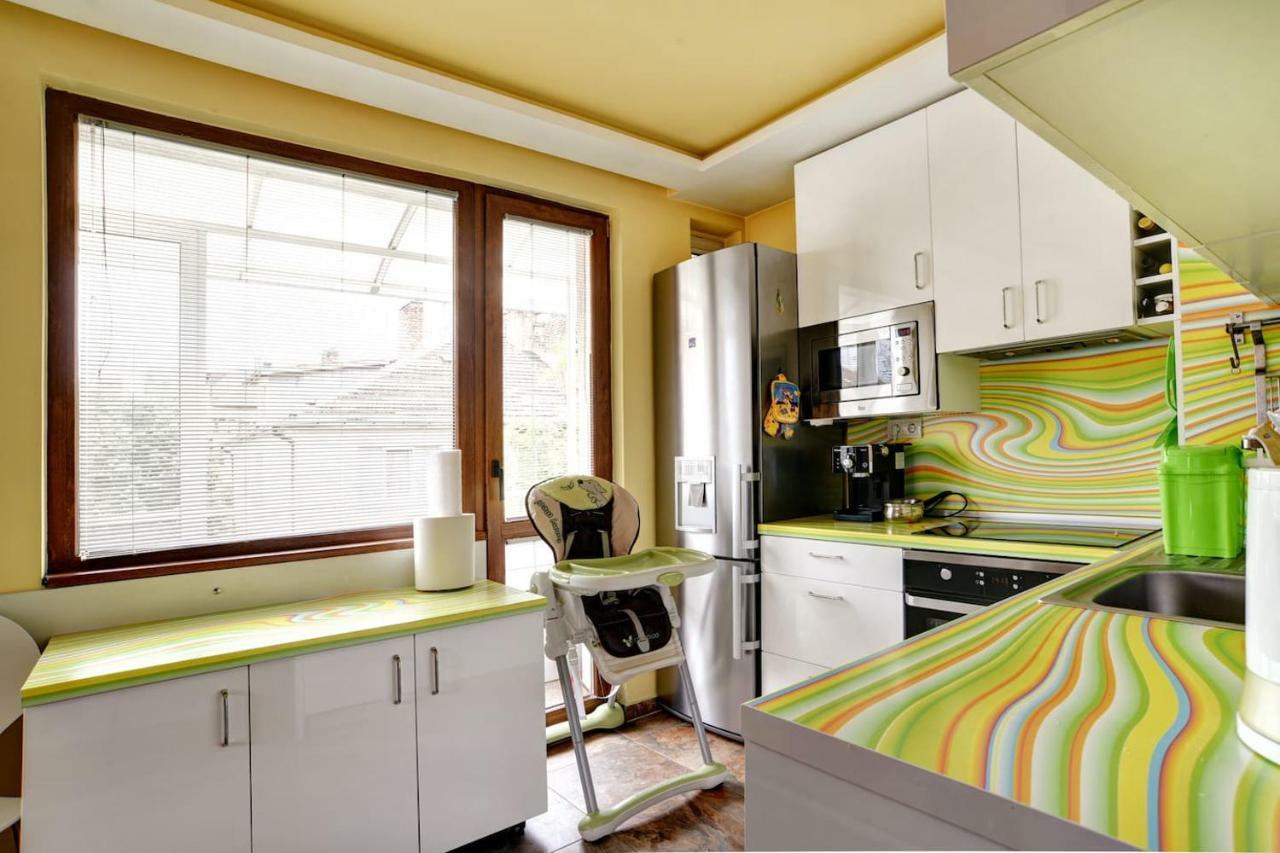 Spacious And Stylish Apartment In The Heart Of Sofia Plus Parking Εξωτερικό φωτογραφία